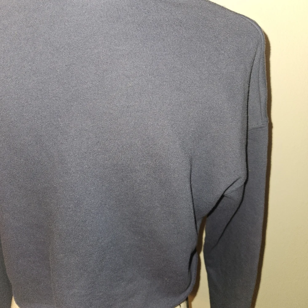 Hard Rock Las Vegas Womans Cropped Long Sleeve Sweatshirt Size M - Picture 7 of 10